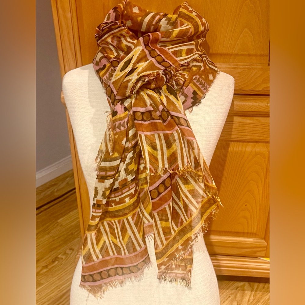 Aztec Patterned Multicolor Long Scarf - Picture 3 of 11